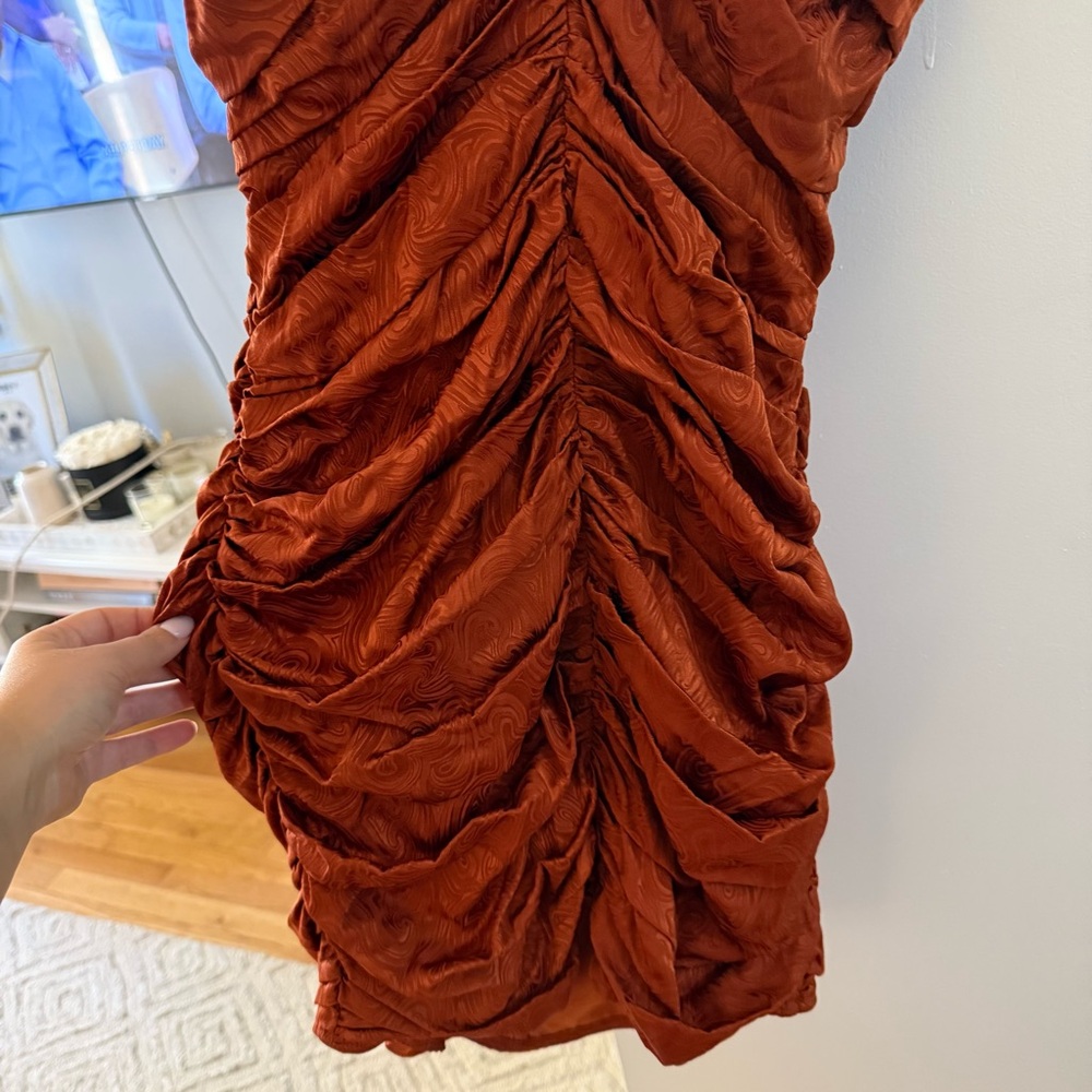 Orielle Ruched Mini Bodycon Dress - Picture 6 of 10